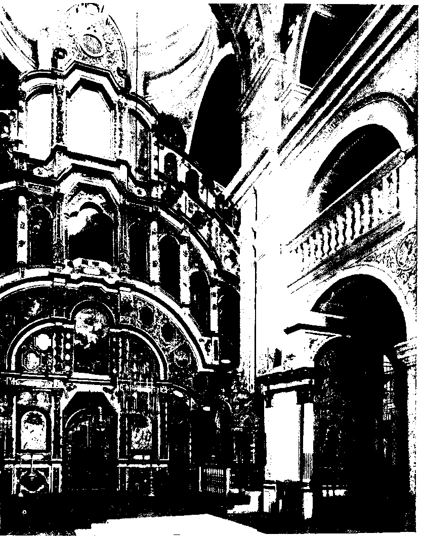 Собор Троицкого монастыря в Чернигове (1679—1695 гг.). Интерьер