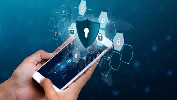 Как организации защищают мобильные устройства сотрудников на iOS и Android