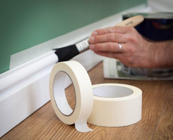 Роль бумажной малярной ленты в предотвращении загрязнений при ремонте и отделке